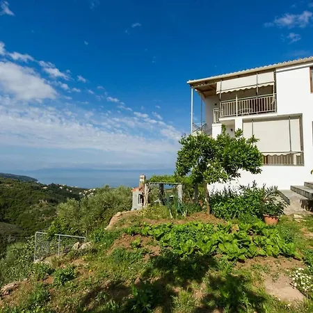 Breathtaking Sea View, Close To The Ferienhaus Kalamata